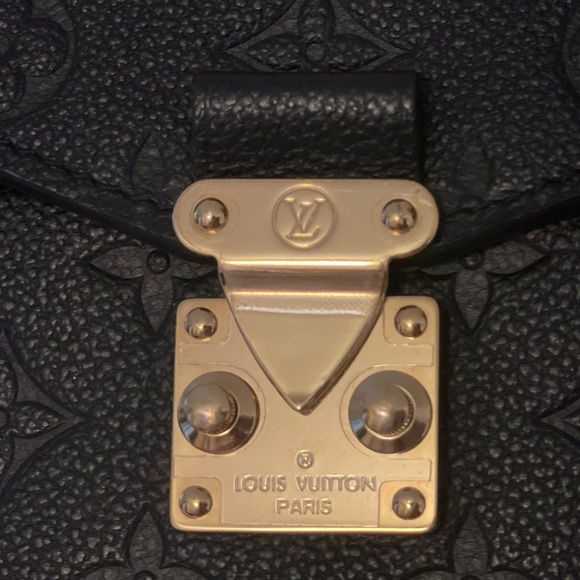 💜💜Louis Vuitton Pochette Métis in Empreinte Leather - Picture 5 of 17